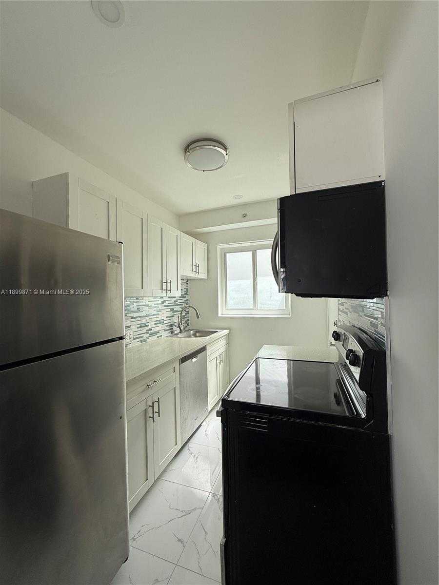 Small Image of 1538 JEFFERSON AVE #5, Miami Beach Number 5