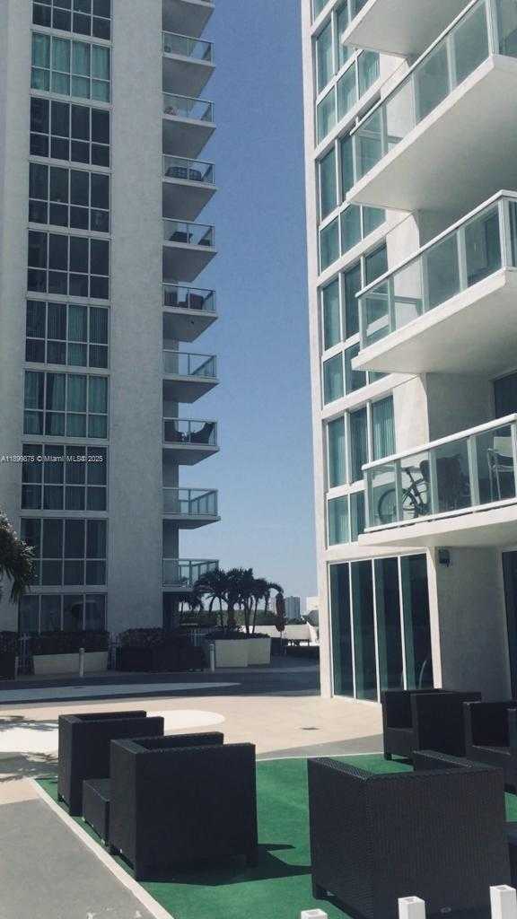 Small Image of 1861 NORTH WEST S RIVER DR #902, Miami Number 7