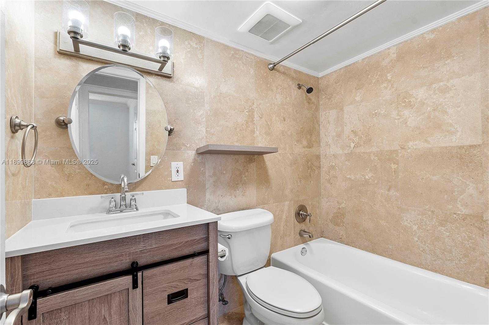 Small Image of 300 MADEIRA AVE #201, Coral Gables Number 5