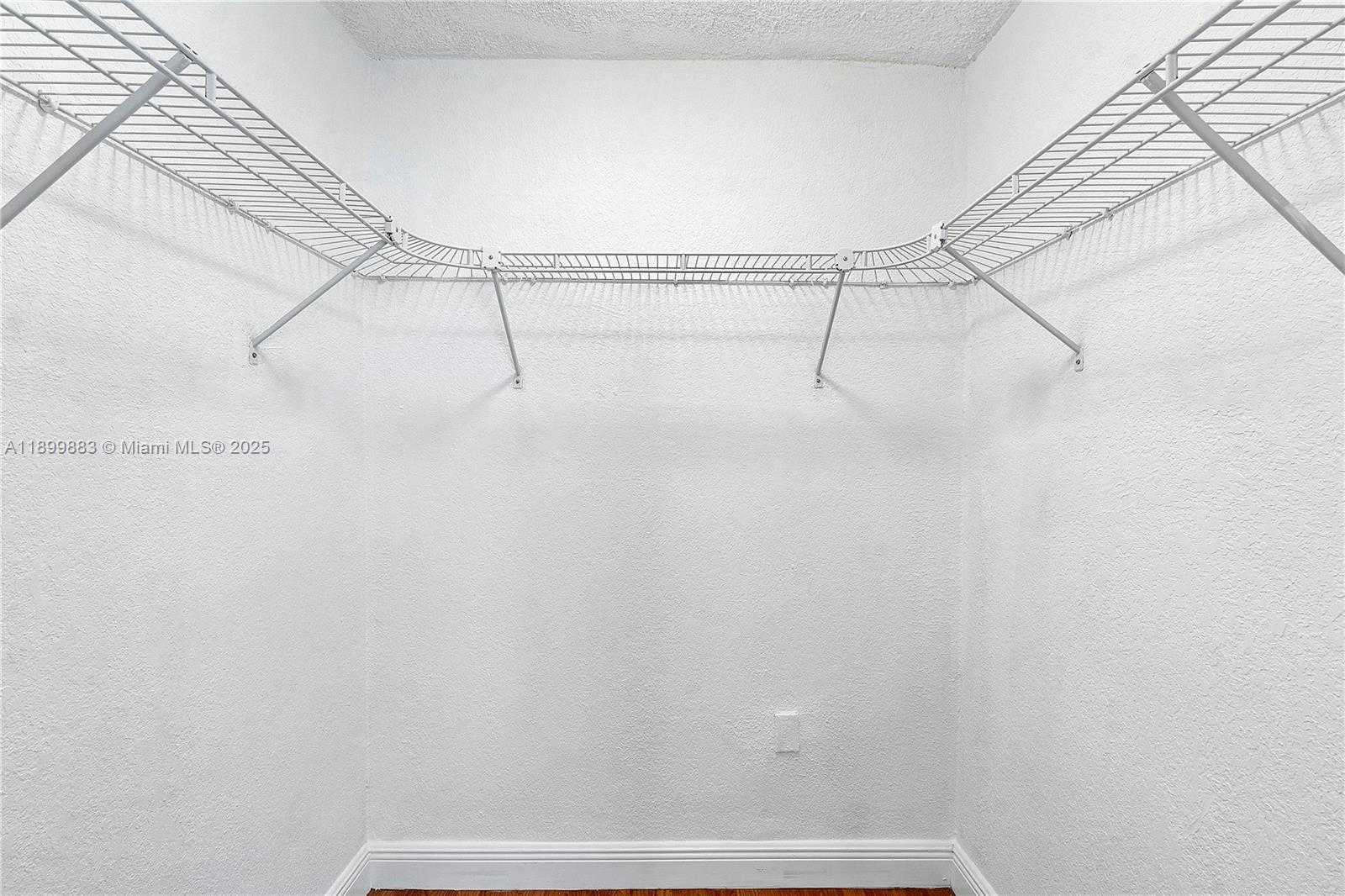 Small Image of 300 MADEIRA AVE #201, Coral Gables Number 6