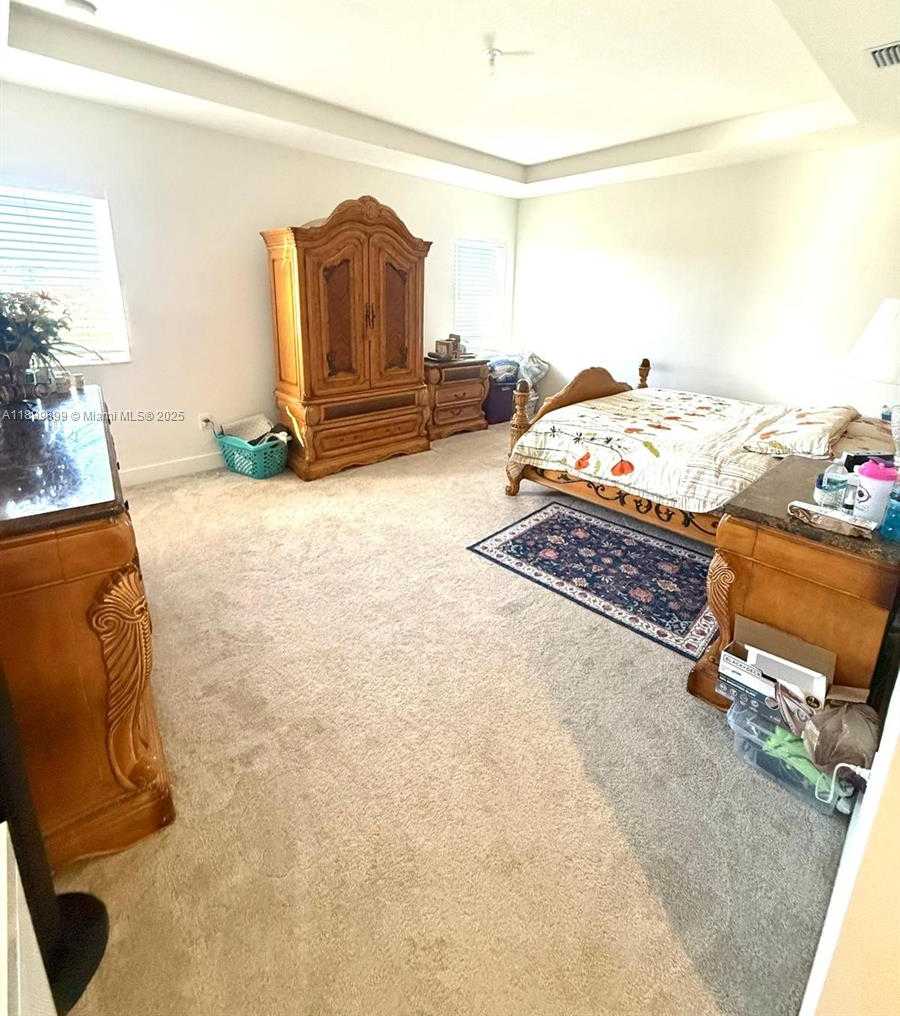 Small Image of 12220 SOUTH WEST 44TH CT, Davie Number 11