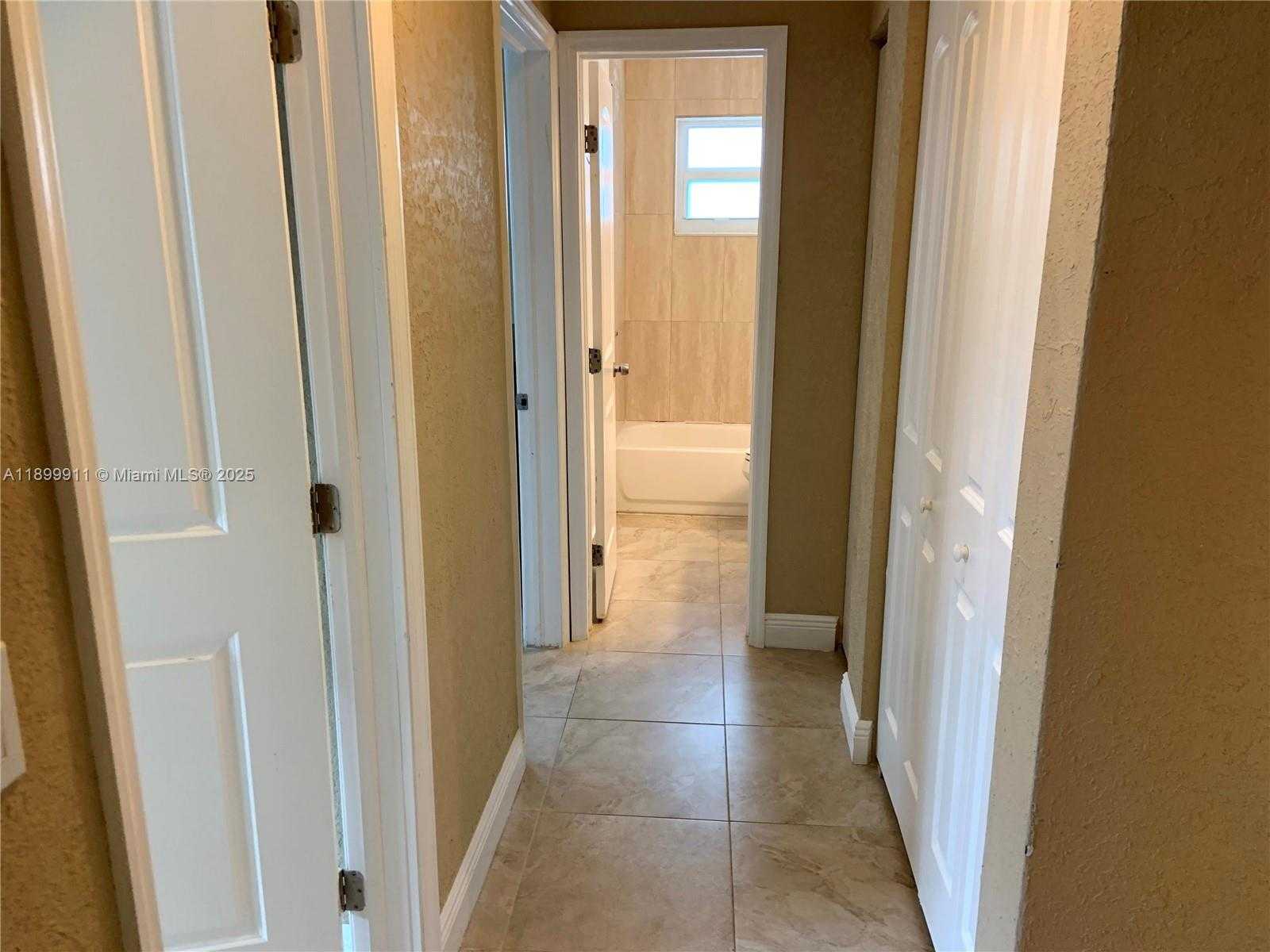 Small Image of 6407 SOUTH WEST 5TH ST, Pembroke Pines Number 35