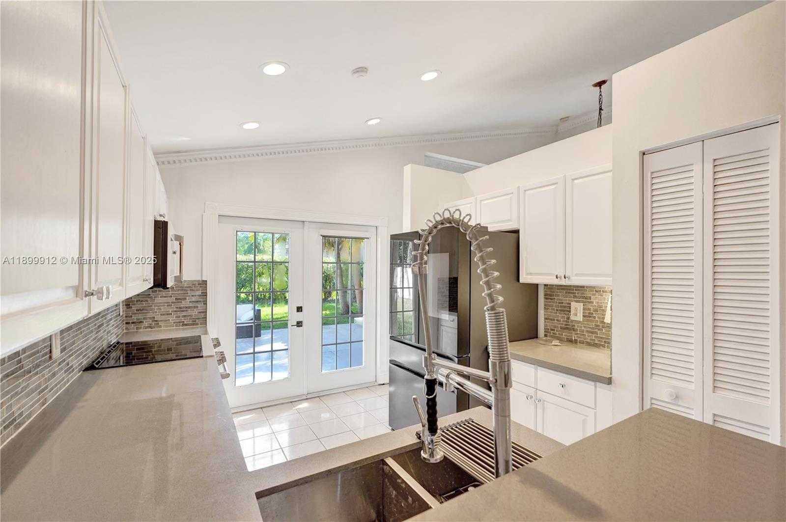 Small Image of 658 STANTON DR, Weston Number 26