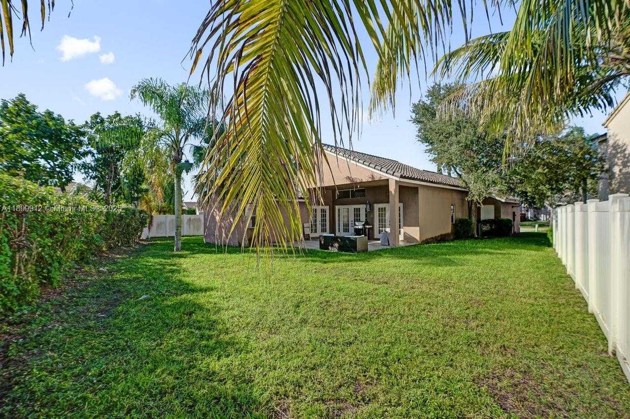 Small Image of 658 STANTON DR, Weston Number 6