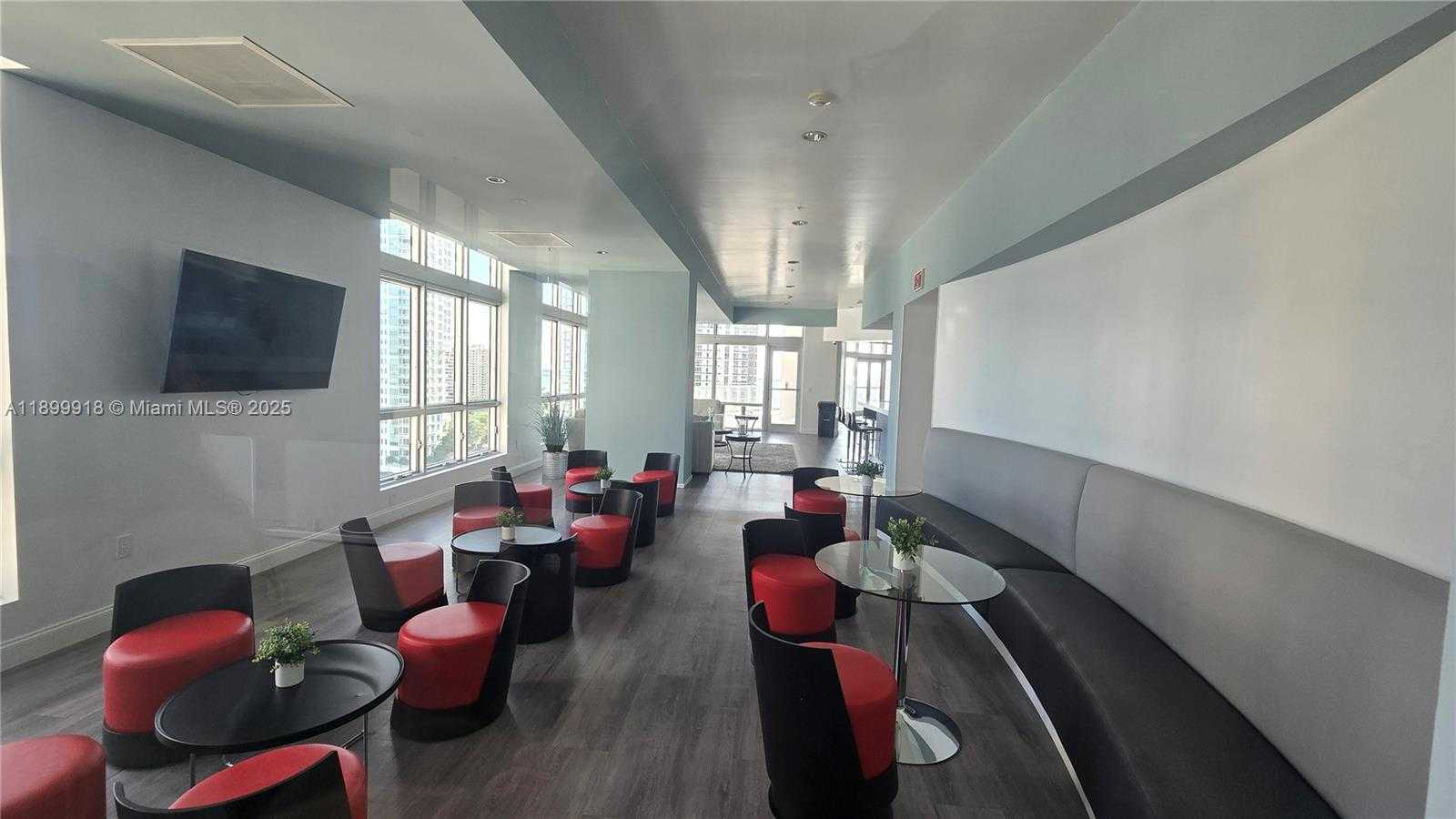 Small Image of 300 SOUTH BISCAYNE BLVD #L-1004, Miami Number 18