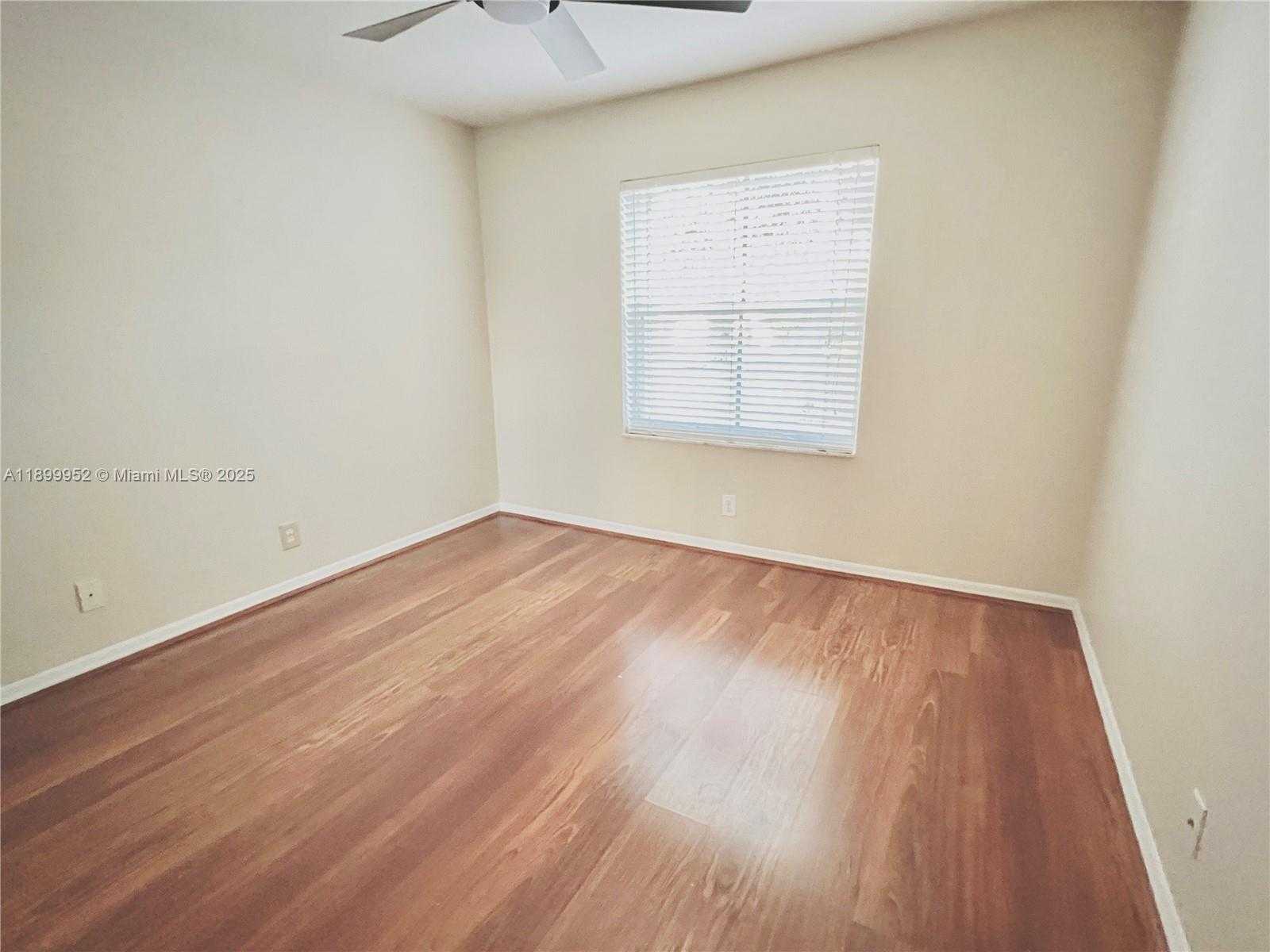 Small Image of 968 SAVANNAH FALLS DR, Weston Number 18