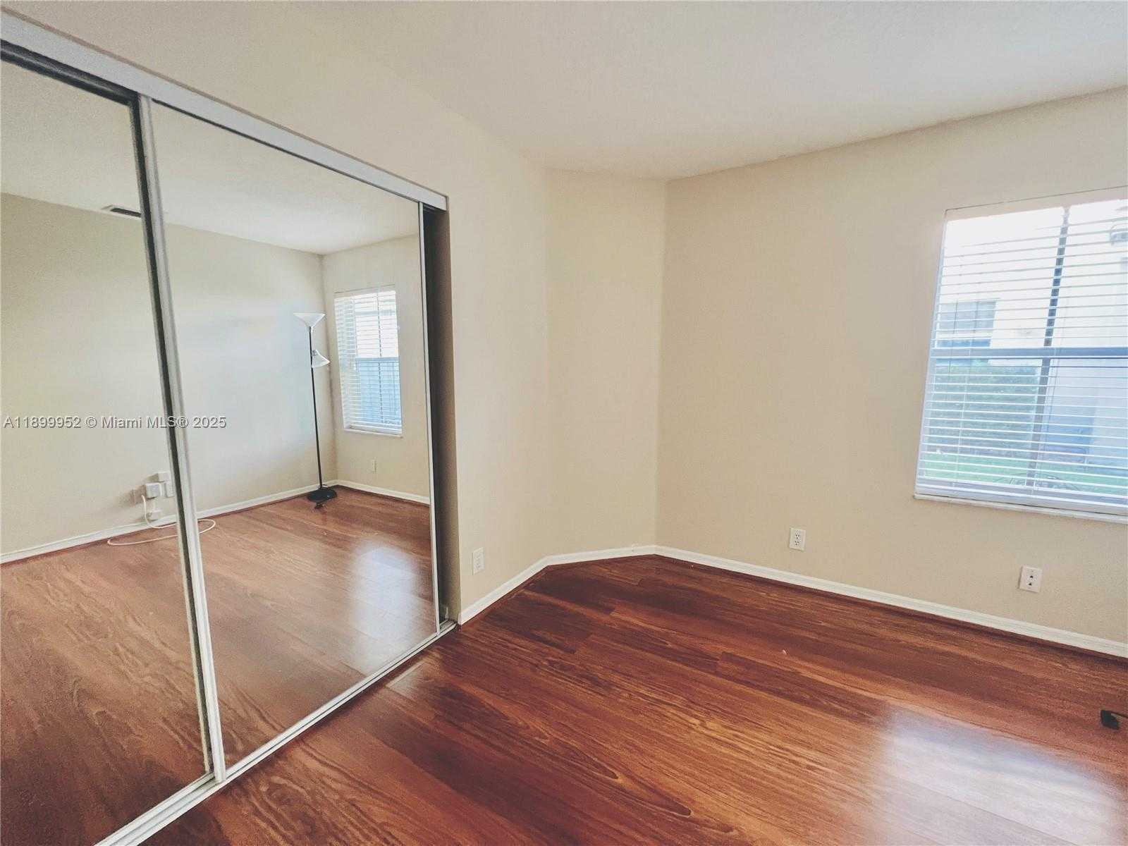 Small Image of 968 SAVANNAH FALLS DR, Weston Number 20
