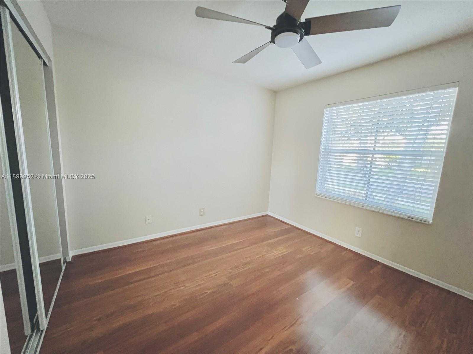 Small Image of 968 SAVANNAH FALLS DR, Weston Number 21