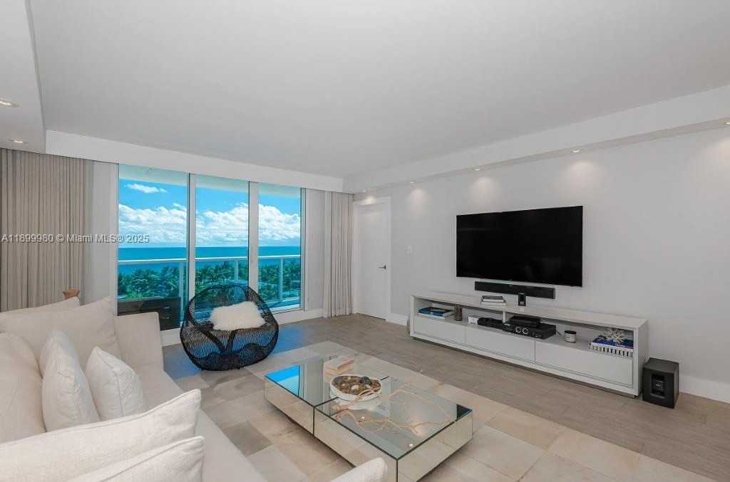 Small Image of 2301 COLLINS AVE #738, Miami Beach Number 11