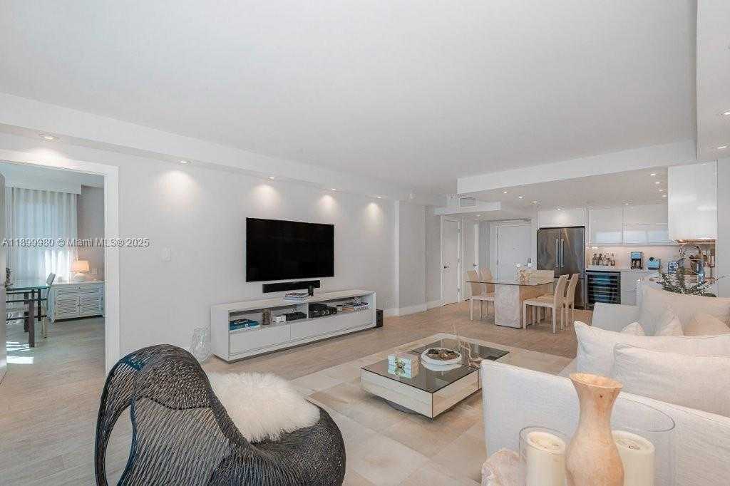 Small Image of 2301 COLLINS AVE #738, Miami Beach Number 13