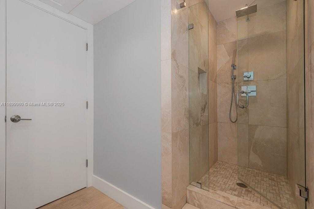 Small Image of 2301 COLLINS AVE #738, Miami Beach Number 18