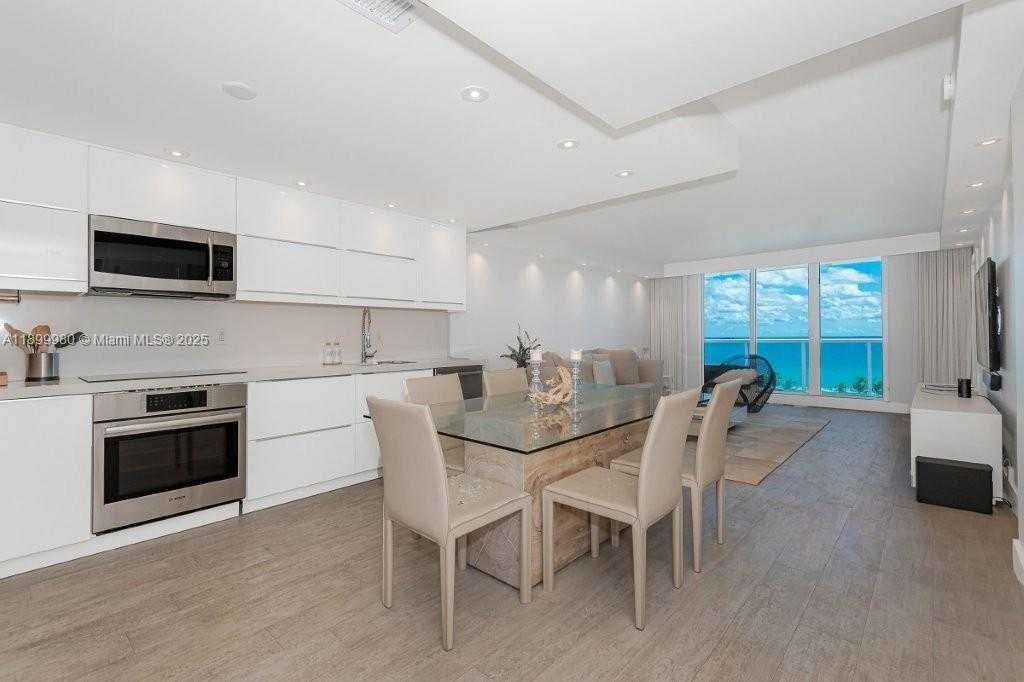Small Image of 2301 COLLINS AVE #738, Miami Beach Number 5