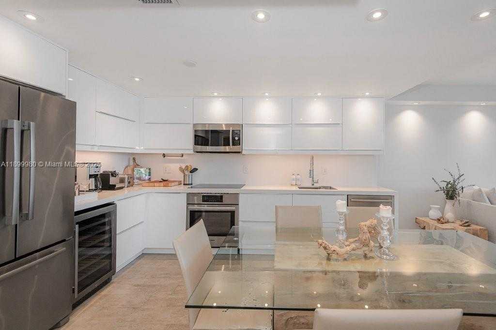 Small Image of 2301 COLLINS AVE #738, Miami Beach Number 8