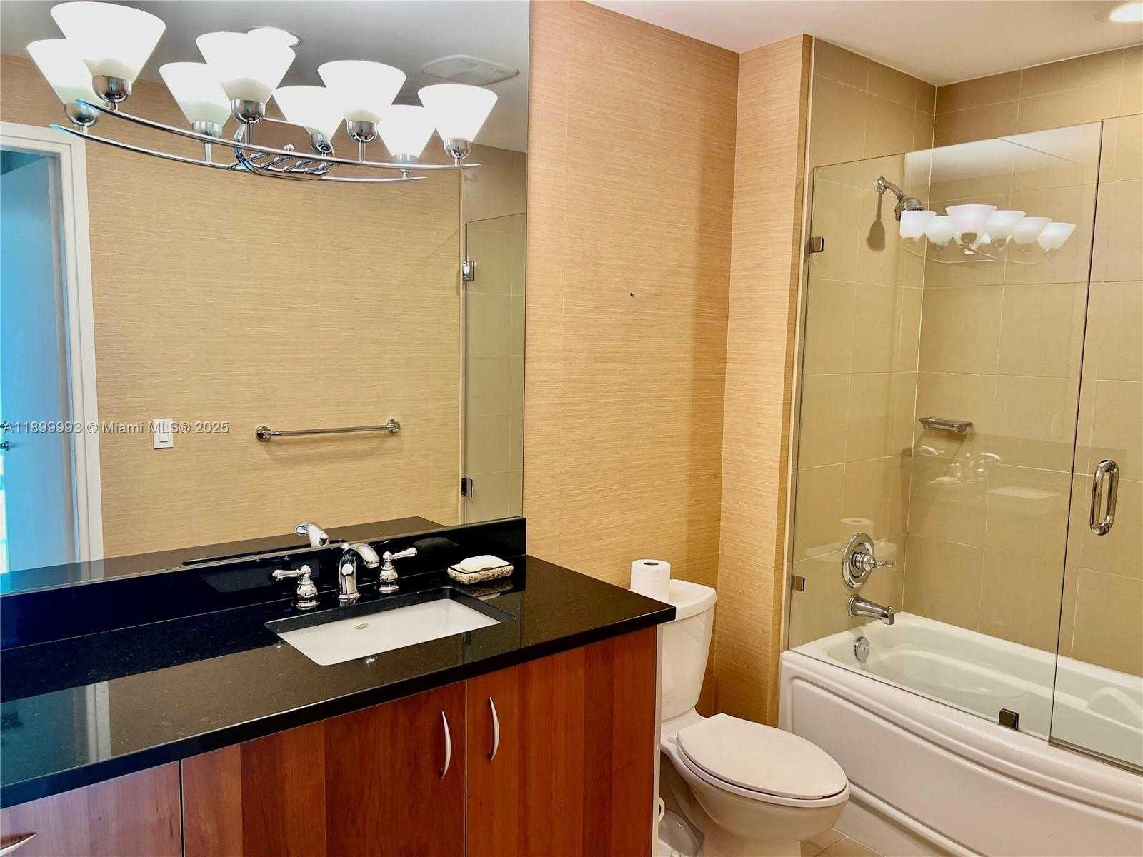 Small Image of 300 SOUTH BISCAYNE BLVD #2006, Miami Number 14