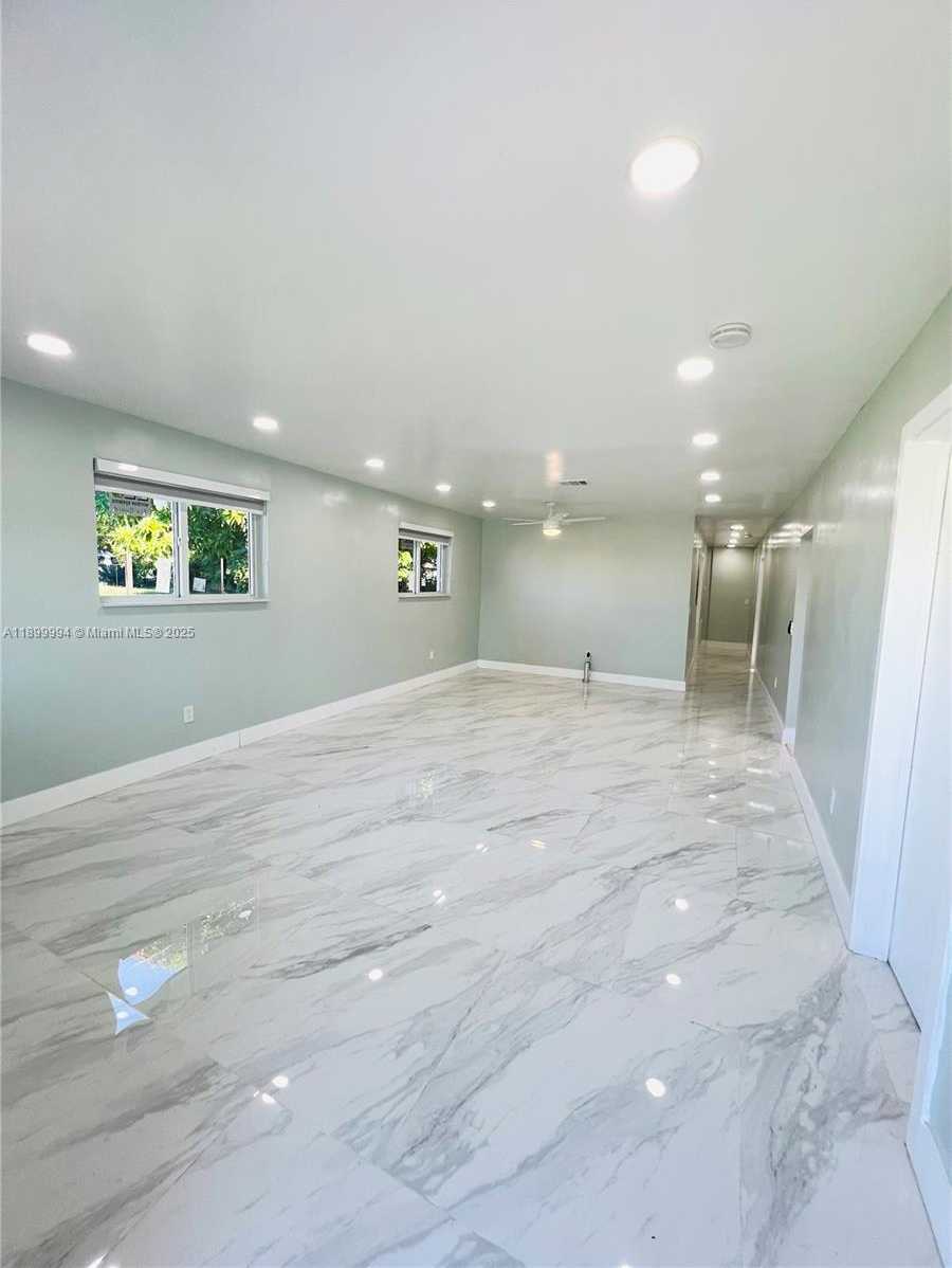 Small Image of 10370 SOUTH WEST 174TH TER #NA, Miami Number 5