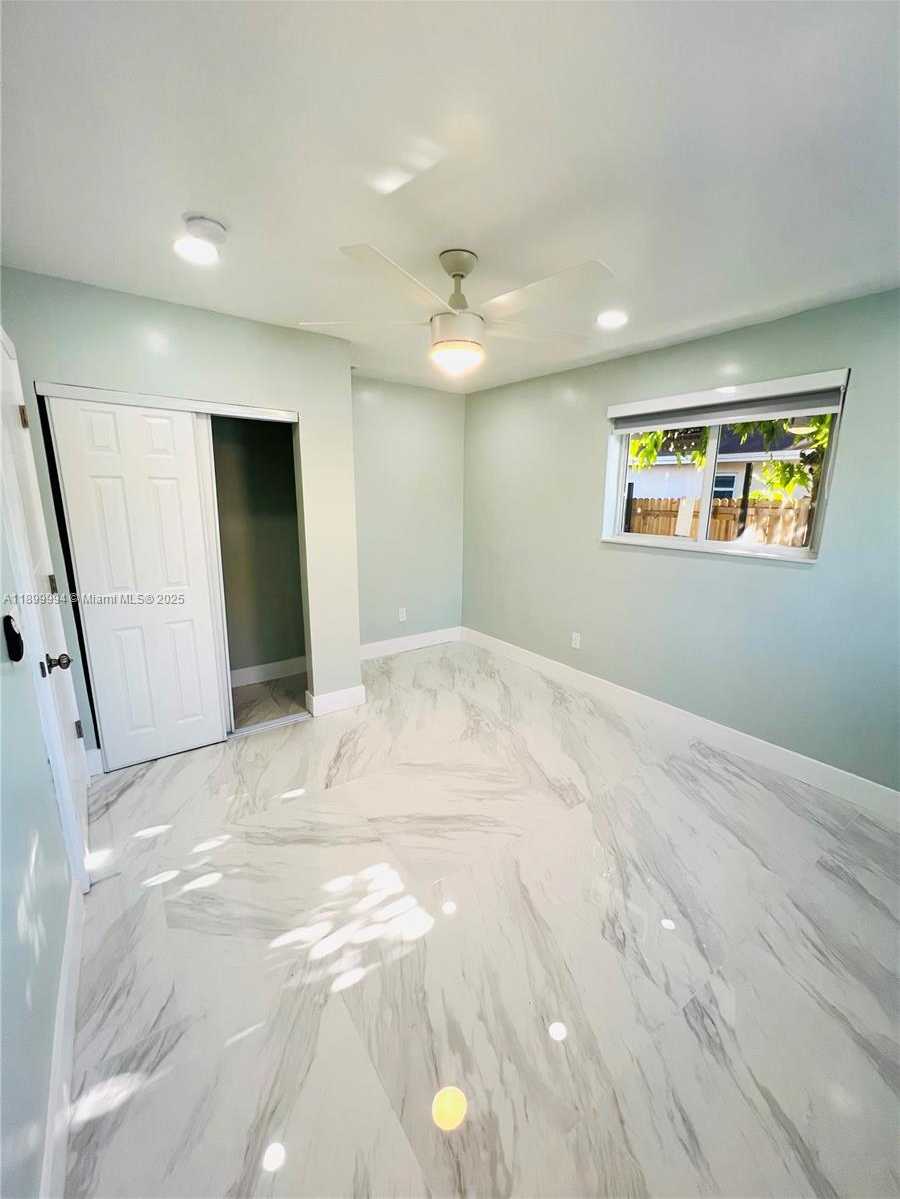 Small Image of 10370 SOUTH WEST 174TH TER #NA, Miami Number 9