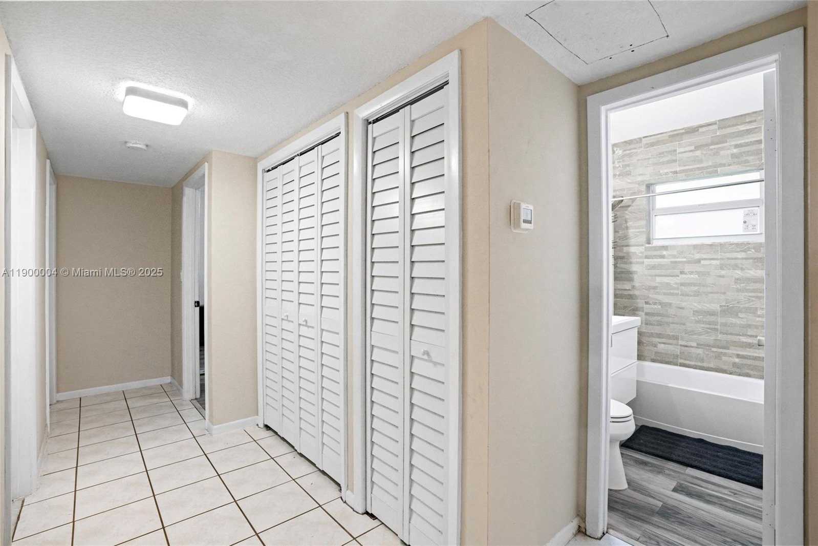 Small Image of 44 NORTH WEST 19TH ST #1, Homestead Number 20