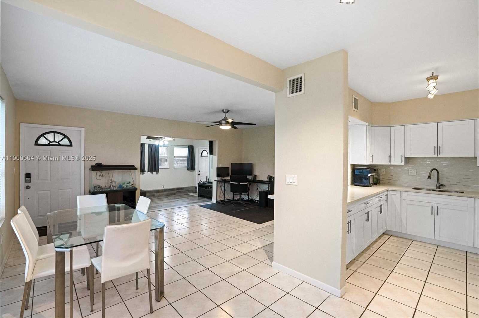 Small Image of 44 NORTH WEST 19TH ST #1, Homestead Number 23