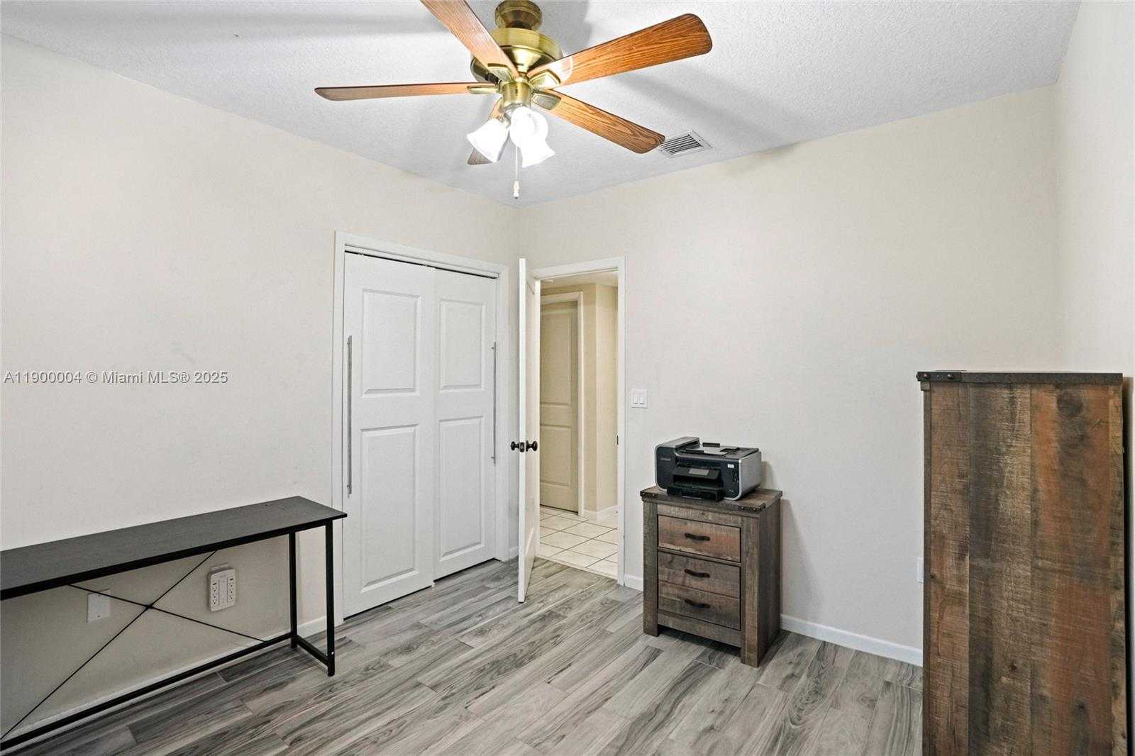 Small Image of 44 NORTH WEST 19TH ST #1, Homestead Number 36