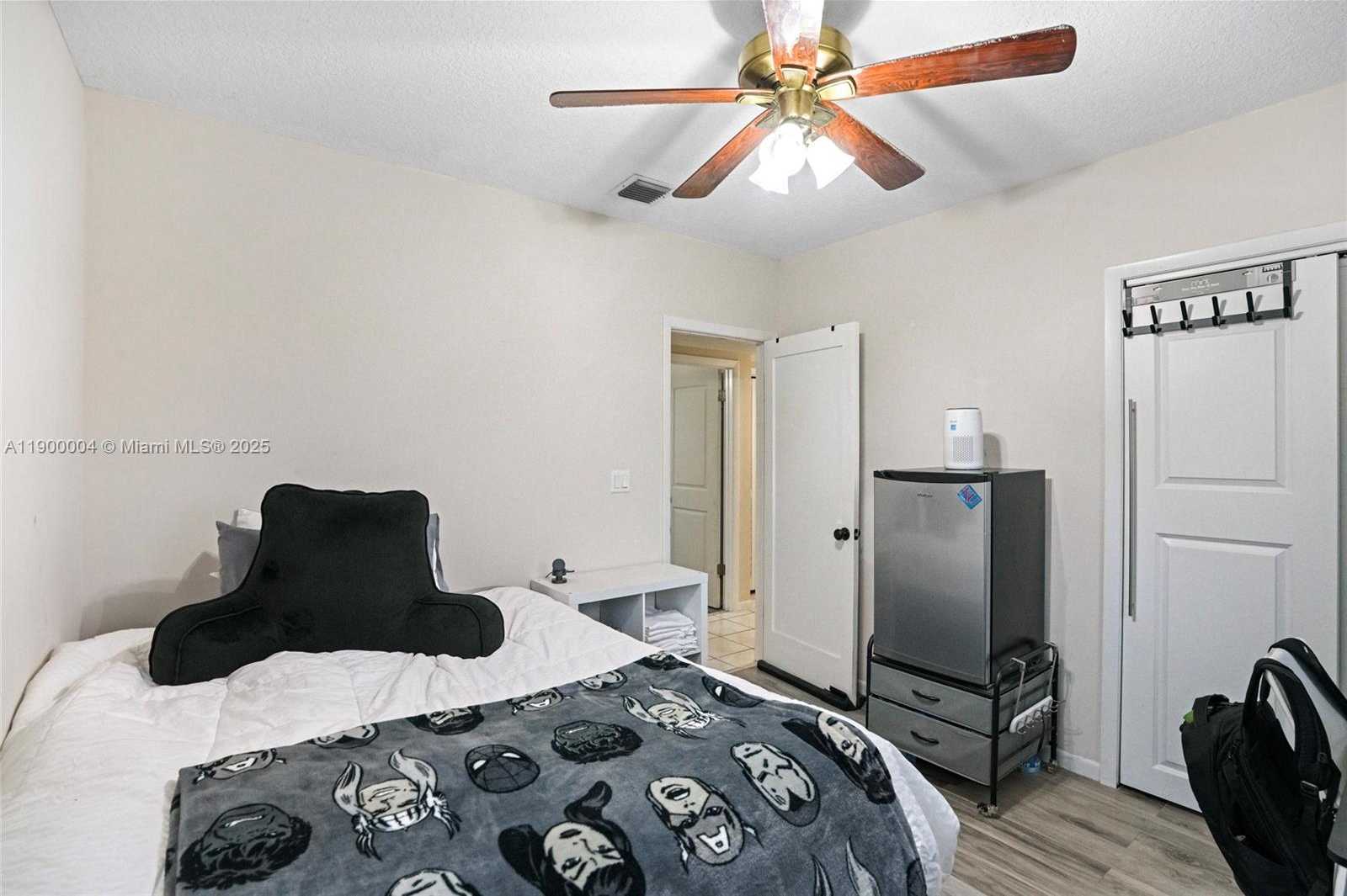 Small Image of 44 NORTH WEST 19TH ST #1, Homestead Number 7