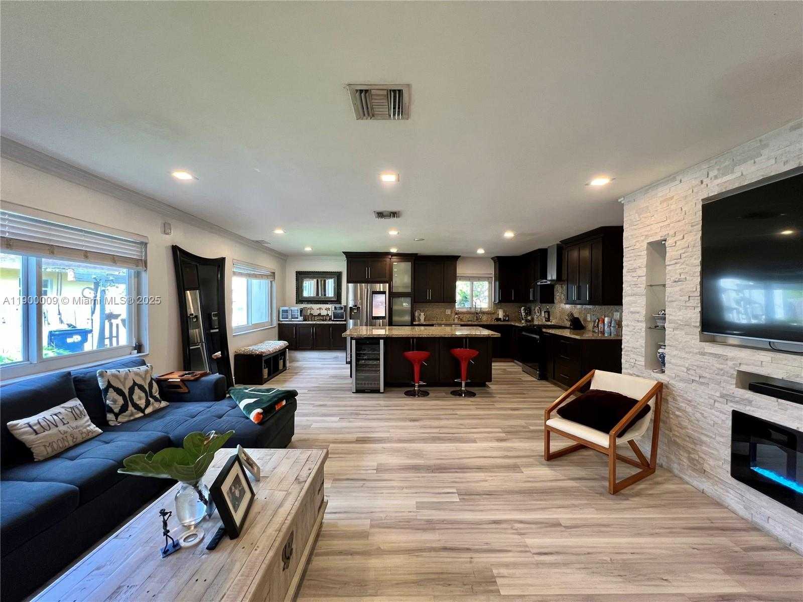 Small Image of 10220 SOUTH WEST 160TH ST #10220, Miami Number 29