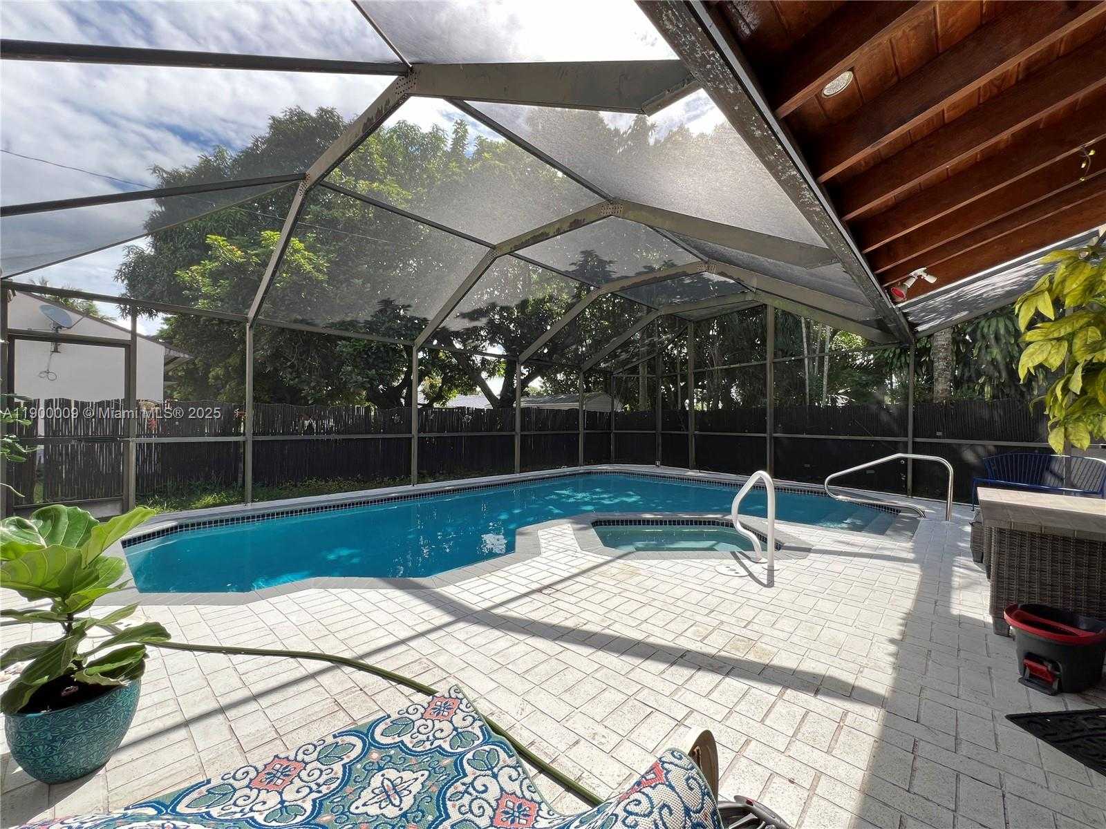 Small Image of 10220 SOUTH WEST 160TH ST #10220, Miami Number 45