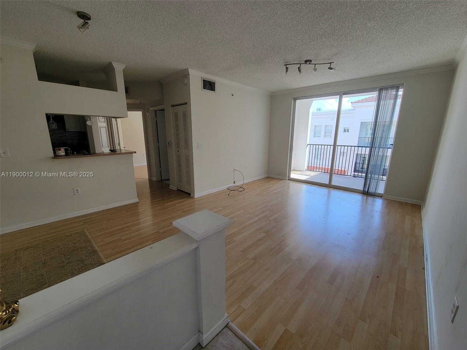 Small Image of 17150 NORTH BAY RD #2922, Sunny Isles Beach Number 8