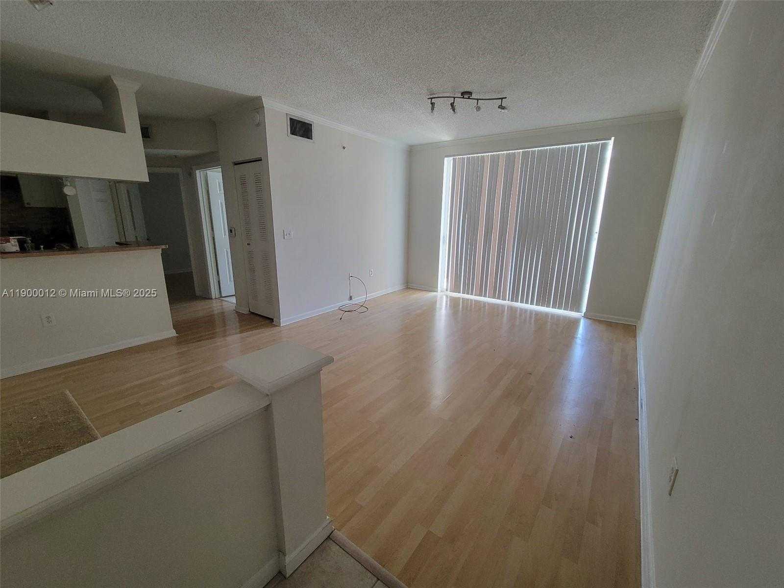 Small Image of 17150 NORTH BAY RD #2922, Sunny Isles Beach Number 9