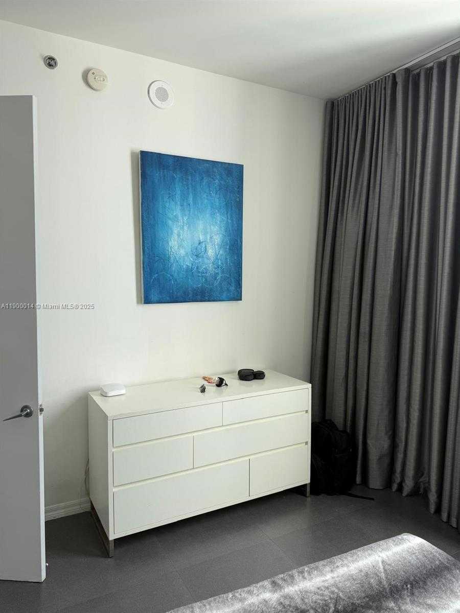Small Image of 55 SOUTH EAST 6TH ST #4102, Miami Number 13