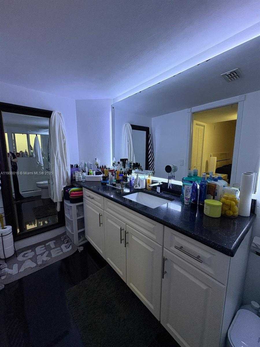 Small Image of 4500 NORTH WEST 107TH AVE #202-9, Doral Number 20