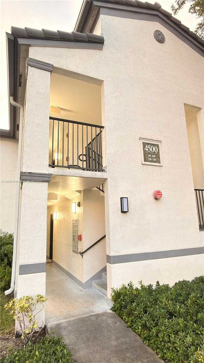 Small Image of 4500 NORTH WEST 107TH AVE #202-9, Doral Number 4