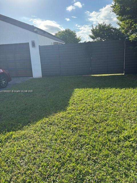 Small Image of Miami Number 1