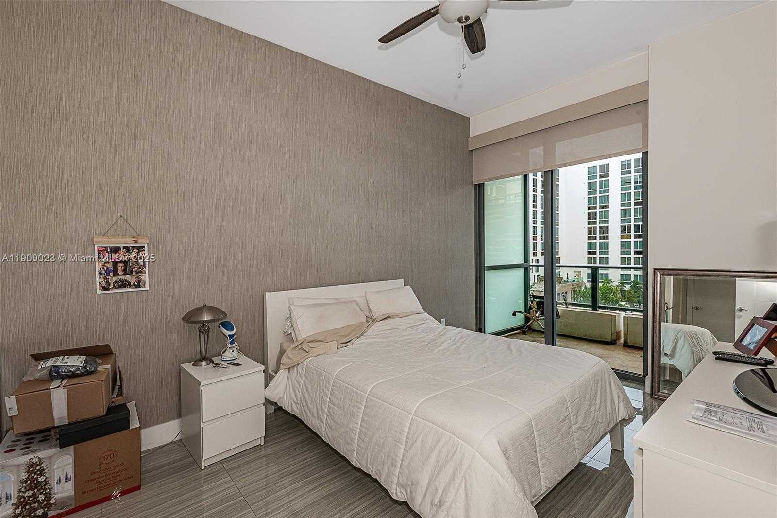 Small Image of 2960 NORTH EAST 207TH ST #505, Aventura Number 11