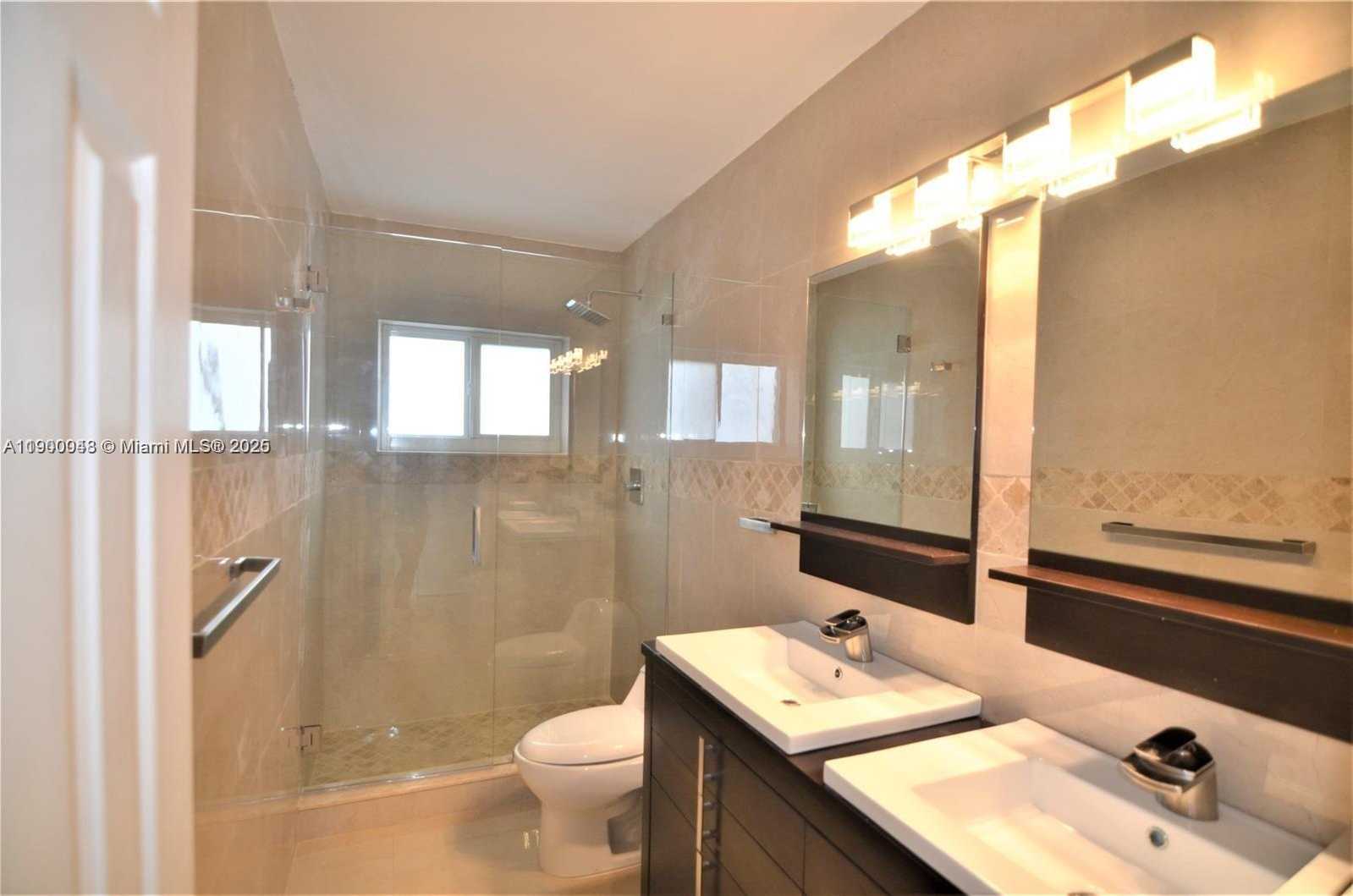 Small Image of 10820 SOUTH WEST 126TH ST, Miami Number 16