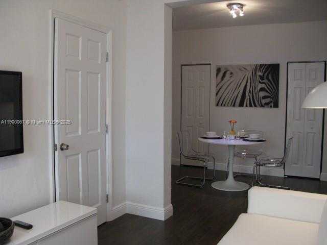 Small Image of 1250 DREXEL AVE #11, Miami Beach Number 14