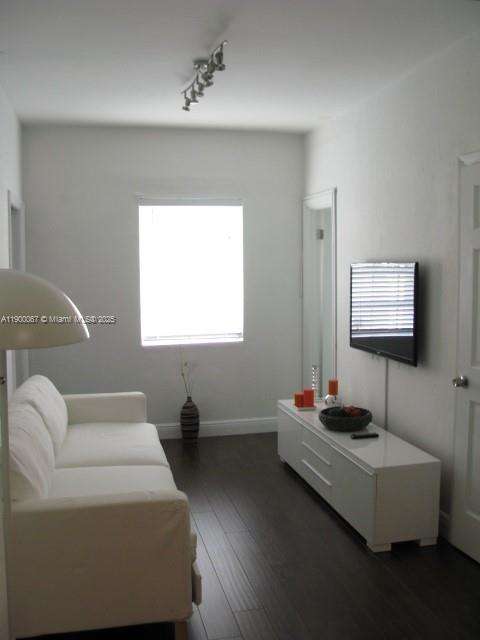 Small Image of 1250 DREXEL AVE #11, Miami Beach Number 4