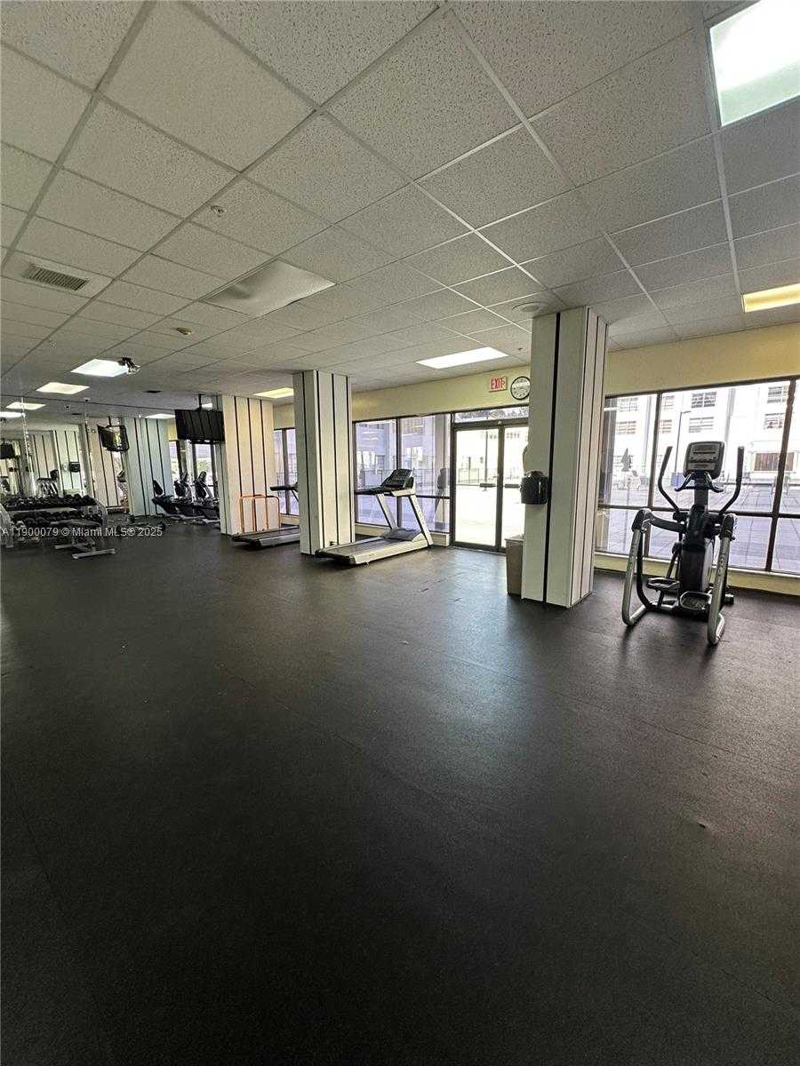 Small Image of 2750 NORTH EAST 183RD ST #PH07, Aventura Number 9