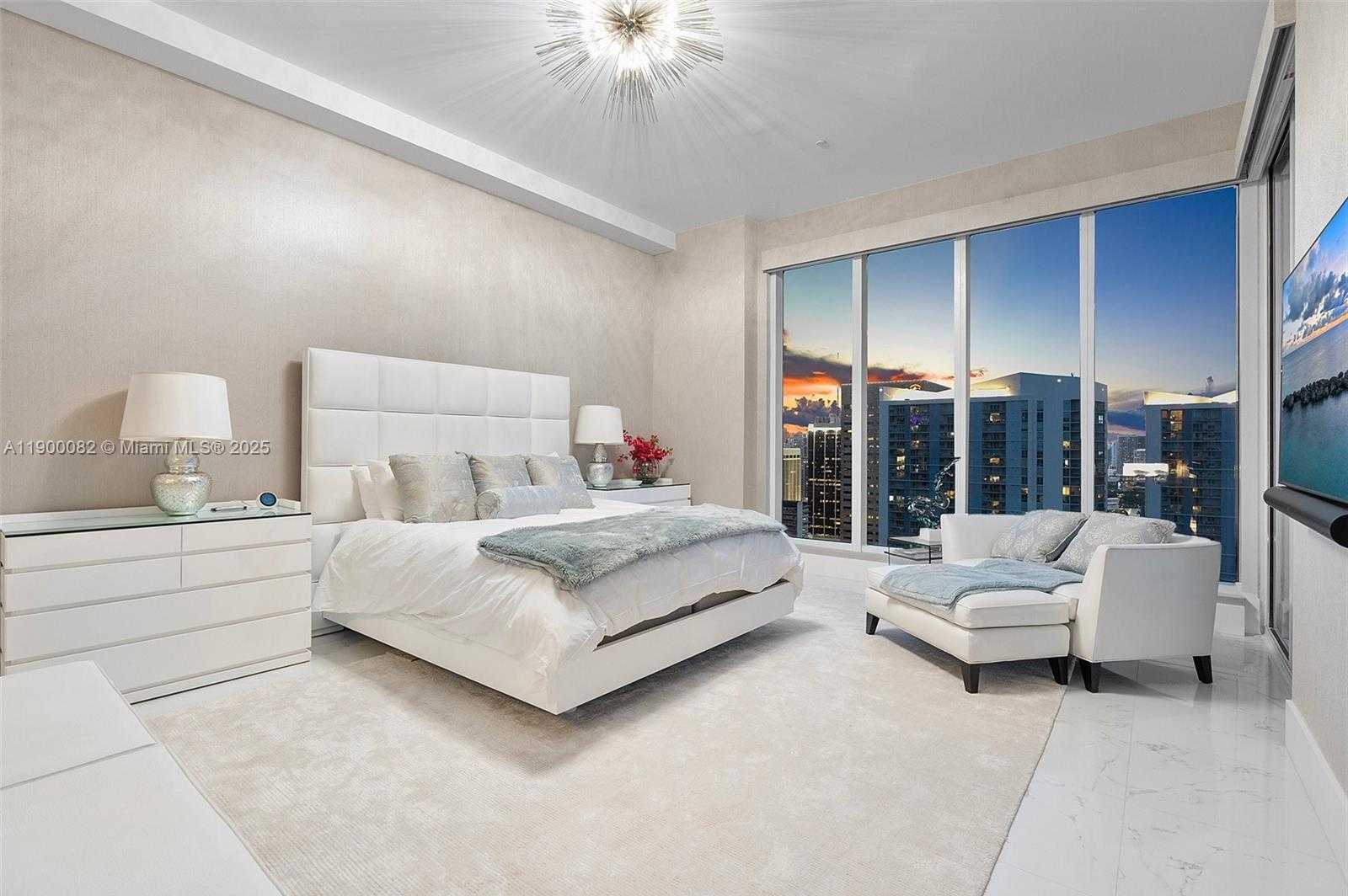 Small Image of 900 BRICKELL KEY BLVD #3103, Miami Number 23