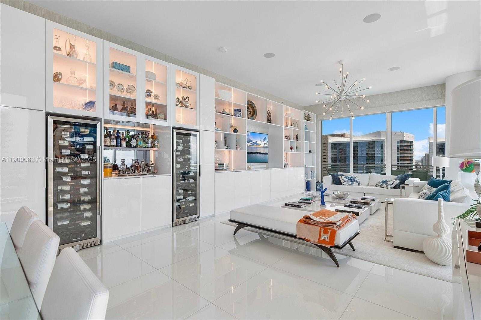 Small Image of 900 BRICKELL KEY BLVD #3103, Miami Number 6