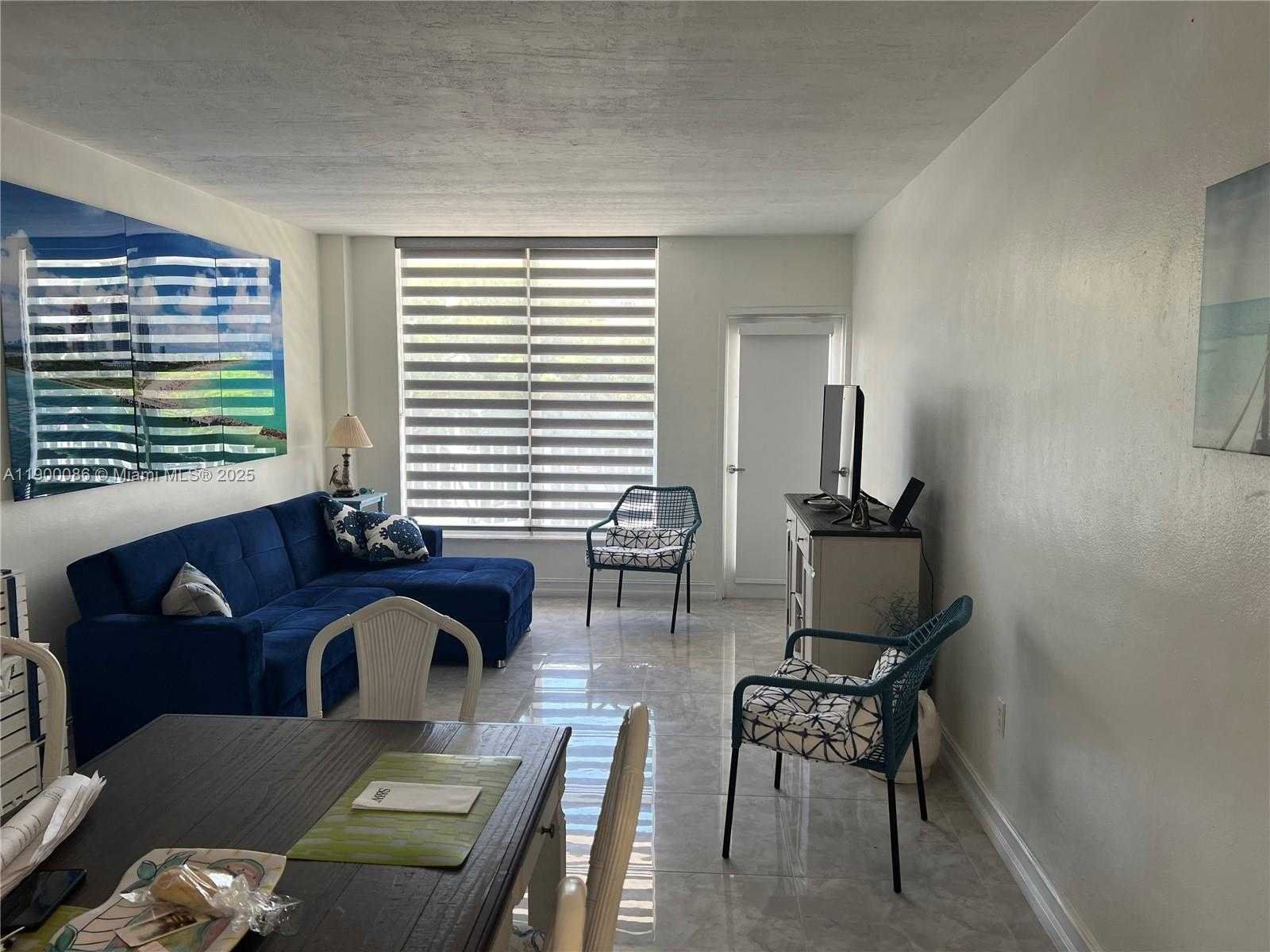Small Image of 1300 LINCOLN RD #C403, Miami Beach Number 12