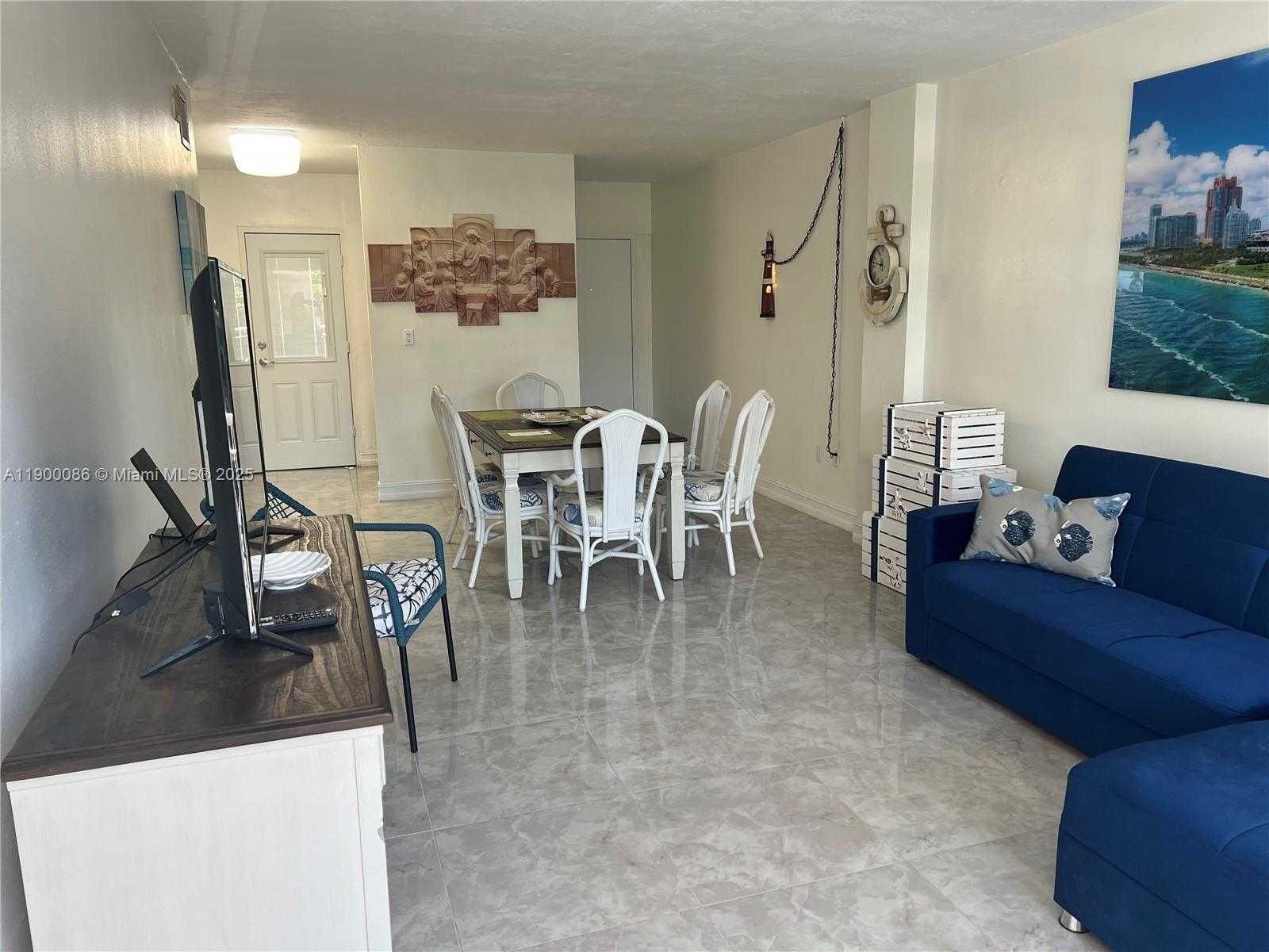 Small Image of 1300 LINCOLN RD #C403, Miami Beach Number 24