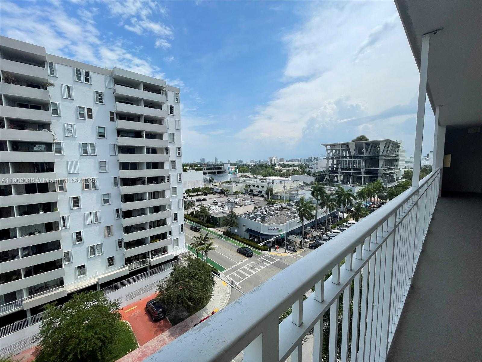 Small Image of 1300 LINCOLN RD #C403, Miami Beach Number 28