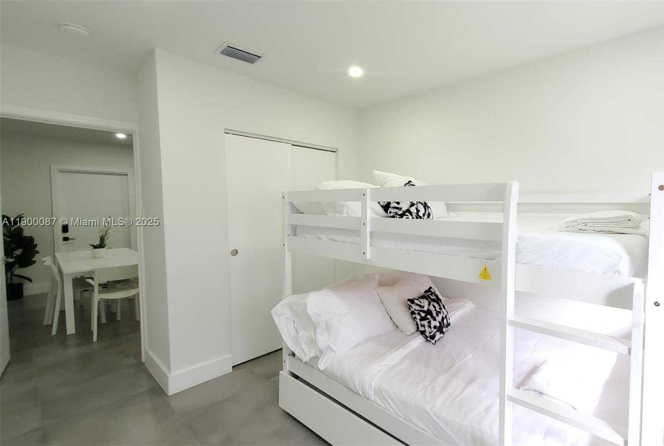 Small Image of 510 NORTH EAST 66TH ST #1, Miami Number 23