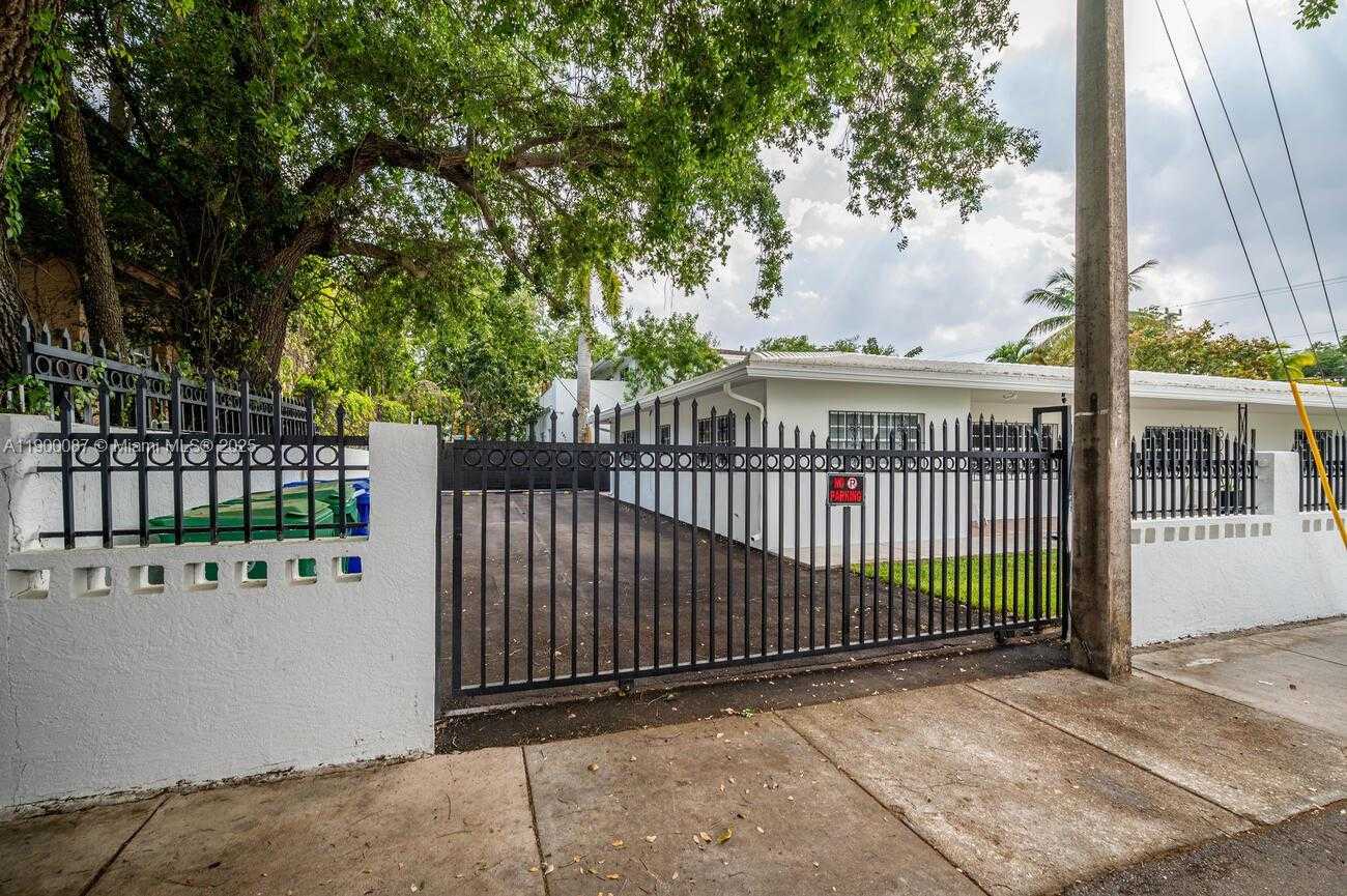 Small Image of 510 NORTH EAST 66TH ST #1, Miami Number 31