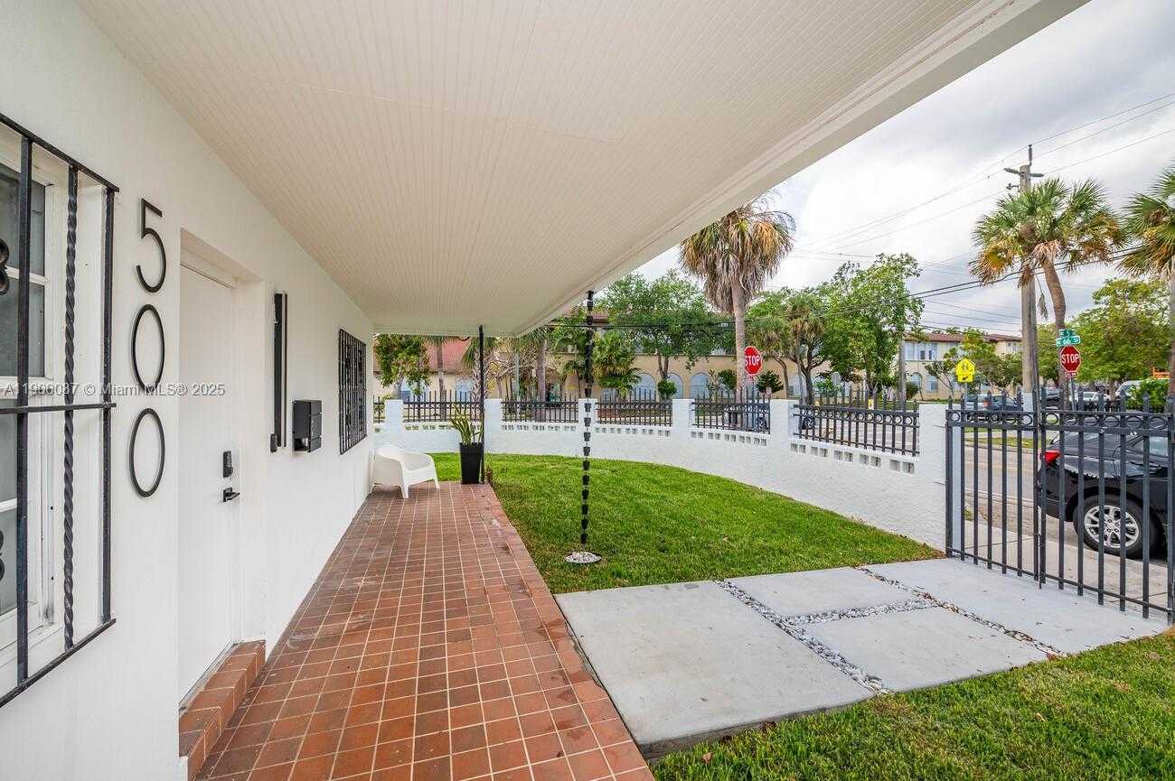 Small Image of 510 NORTH EAST 66TH ST #1, Miami Number 32