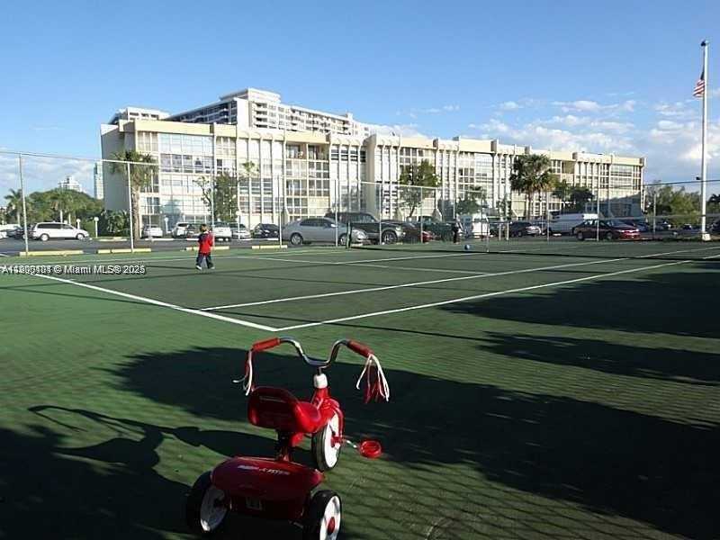 Small Image of 851 THREE ISLANDS BLVD #117, Hallandale Beach Number 11