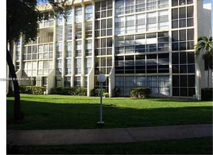 Small Image of 851 THREE ISLANDS BLVD #117, Hallandale Beach Number 12