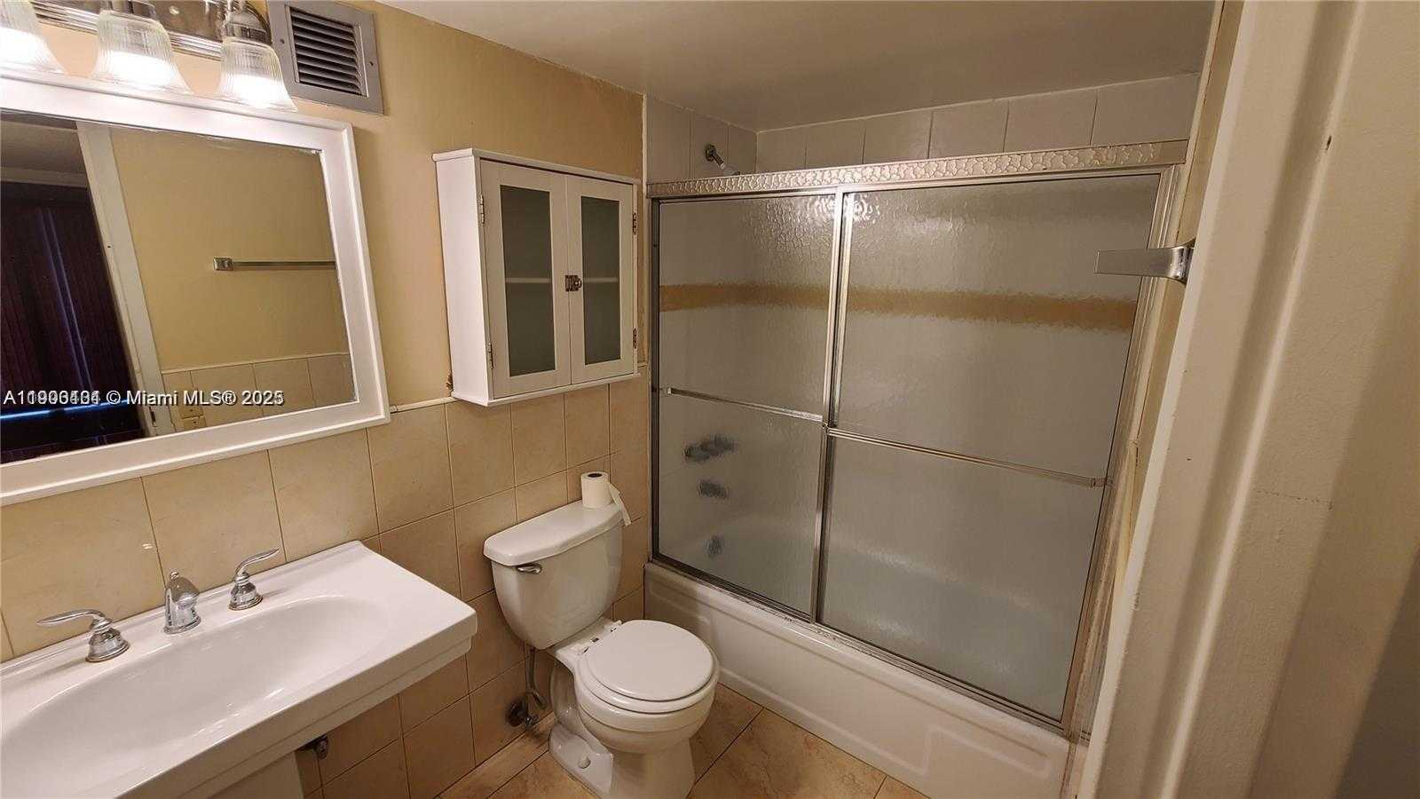 Small Image of 851 THREE ISLANDS BLVD #117, Hallandale Beach Number 6