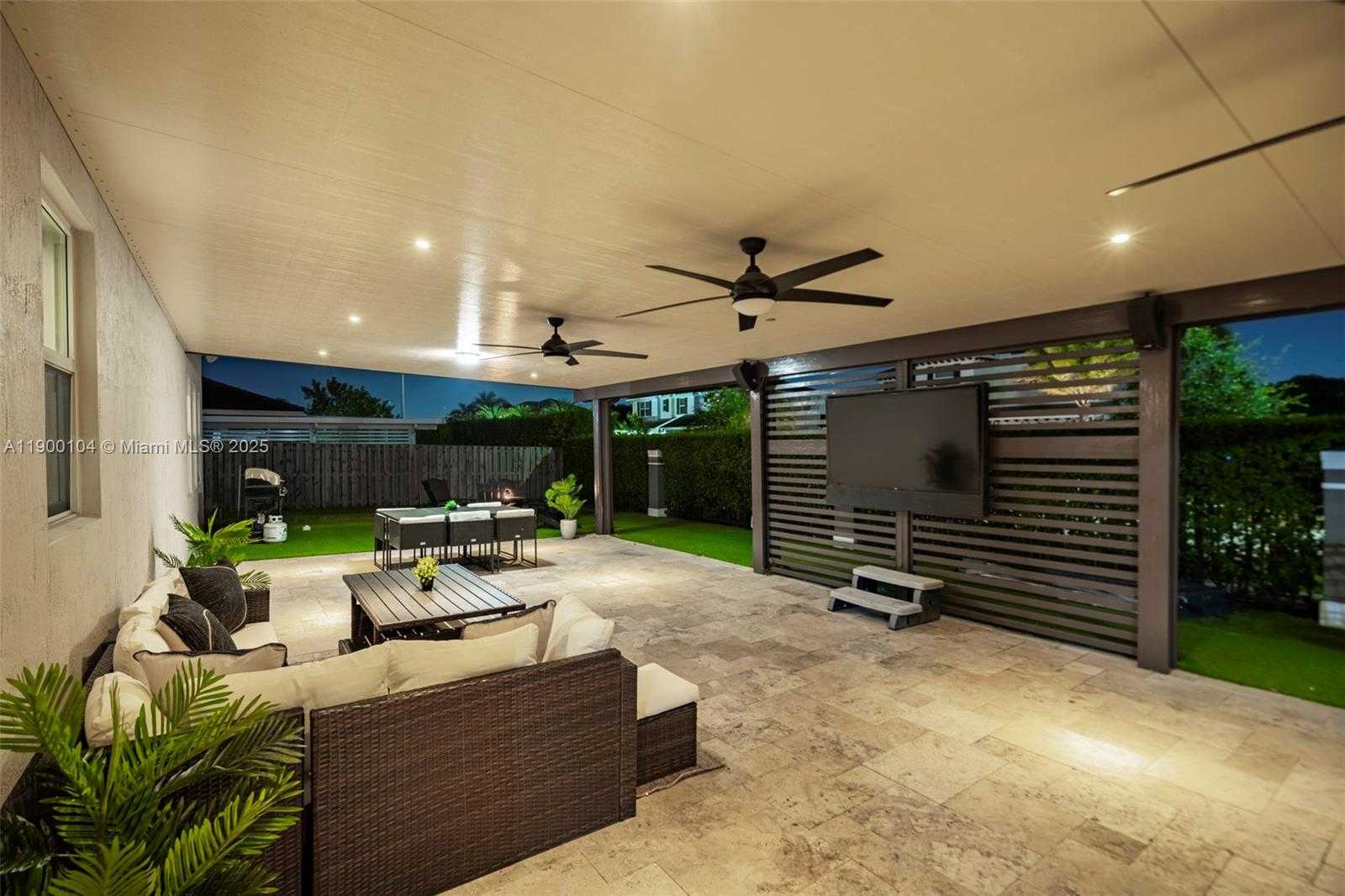 Small Image of 11 NORTH WEST 122ND AVE, Miami Number 12