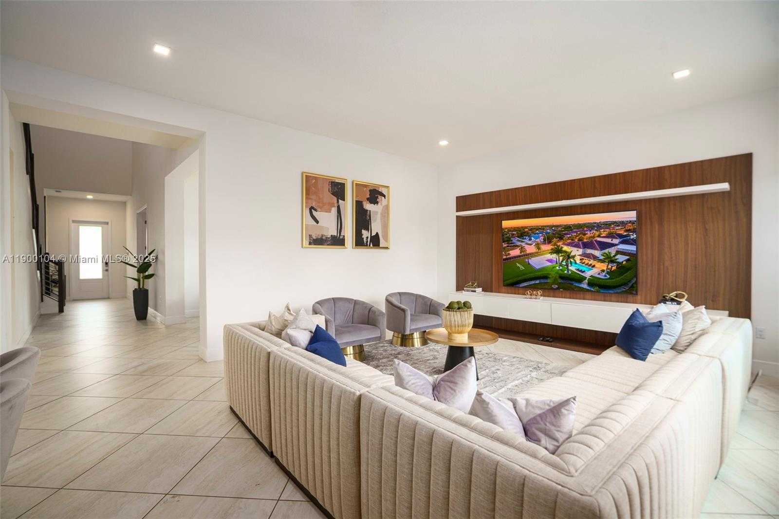 Small Image of 11 NORTH WEST 122ND AVE, Miami Number 23